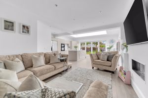 Photo 32- click for photo gallery